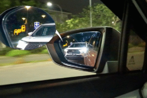 Blind Spot Monitor Toyota