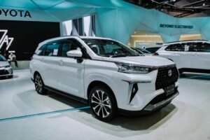 Toyota Veloz Hybrid Batam Konsumsi BBM, Perawatan & Garansi